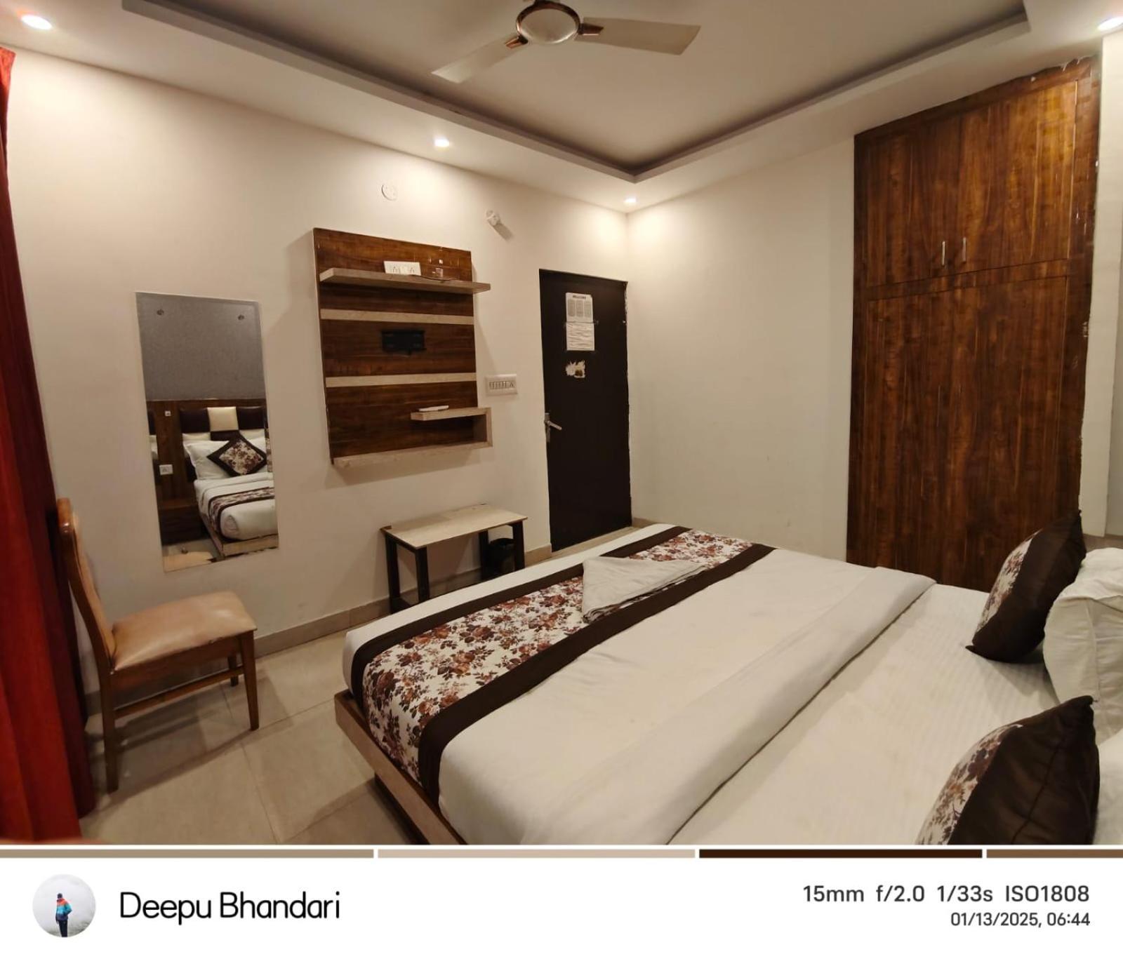 Hotel Infinity International Near Igi Airport Ню Делхи Екстериор снимка