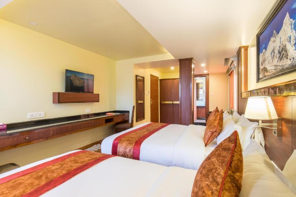 Hotel Infinity International Near Igi Airport Ню Делхи Екстериор снимка