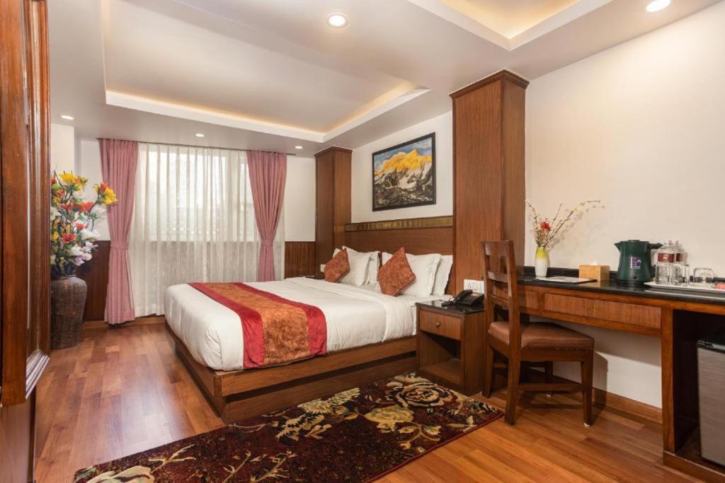 Hotel Infinity International Near Igi Airport Ню Делхи Екстериор снимка