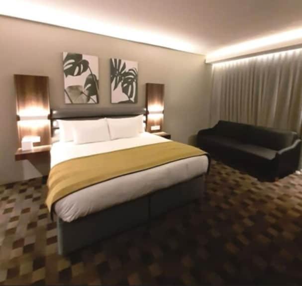 Hotel Infinity International Near Igi Airport Ню Делхи Екстериор снимка